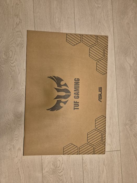 Vând laptop ASUS TUF A17