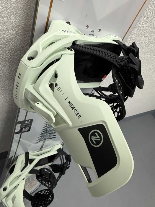 placa noua snowboard jones frontier 2.0 wide L164cm