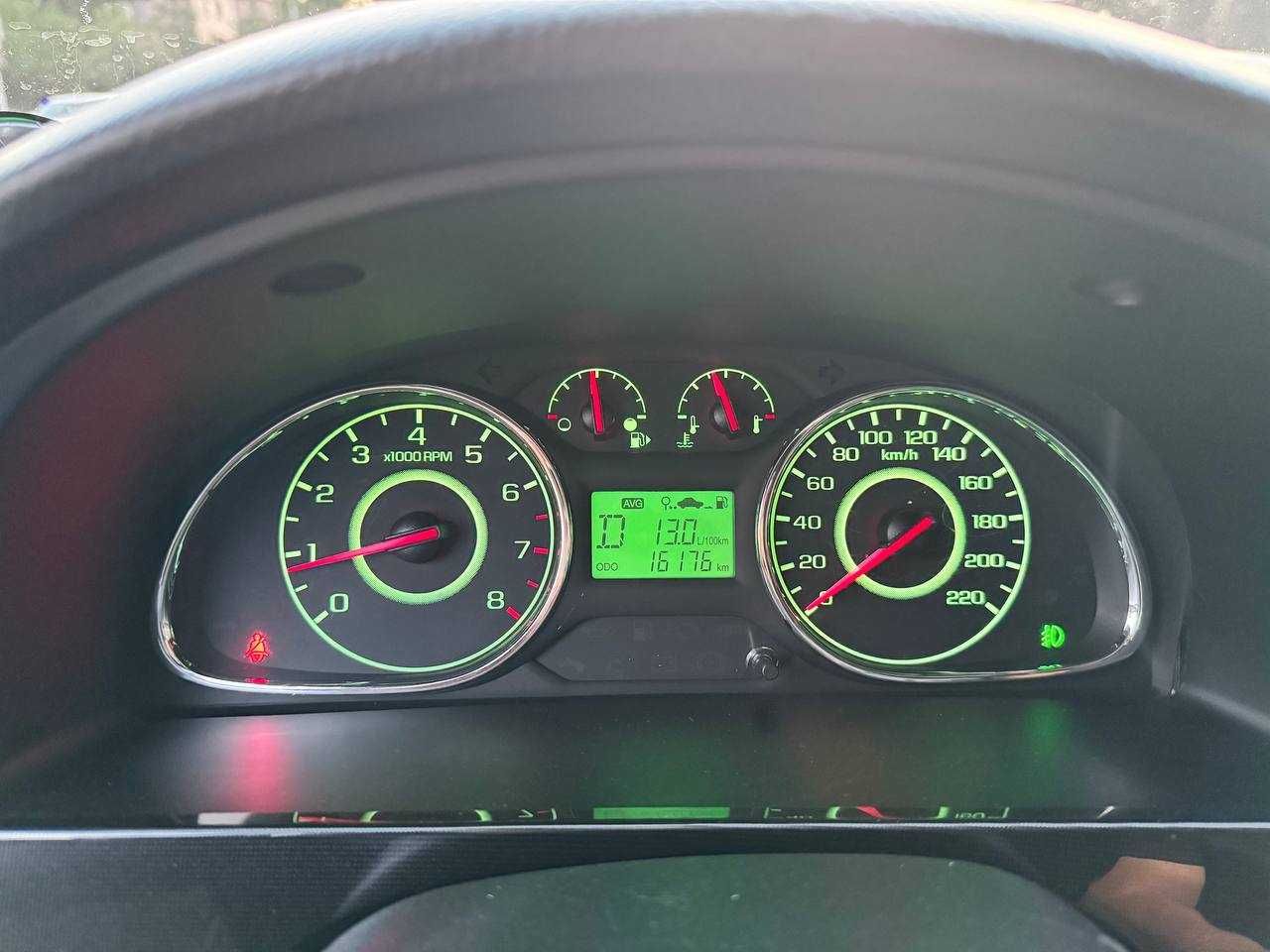 2023 qora jentra avtomat 16000 yurgan toza tayyor moshina