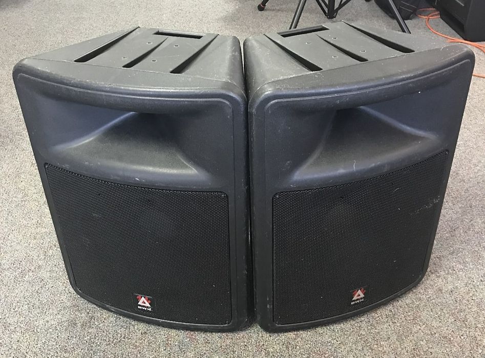 Peavey impulse 1015 Black Widow