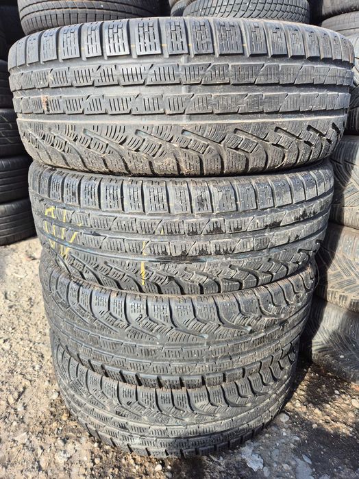 4 Anvelope de IARNA - 215/65/16 - PIRELLI Stare buna DOT Vechi