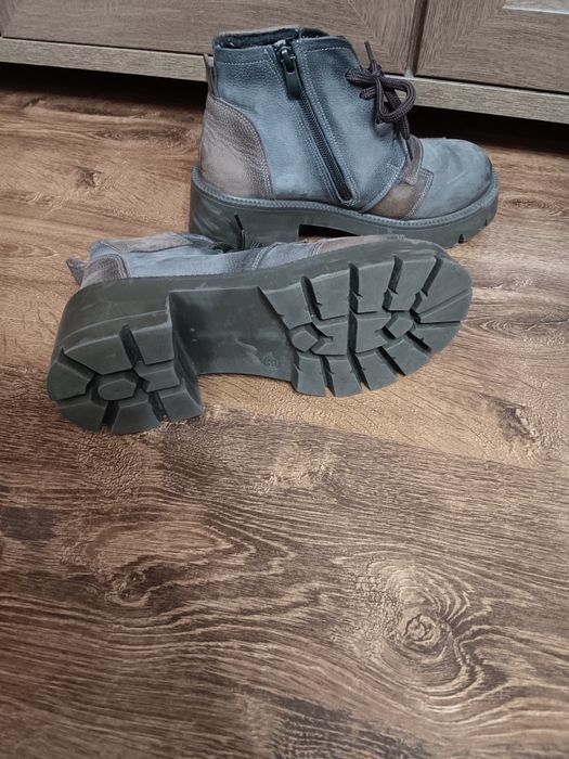 Боти от естествена кожа