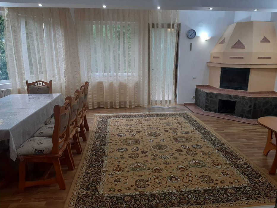 Cazare CHEIE toată vila munte Predeal REVELION  CRACIUN (15 pers)