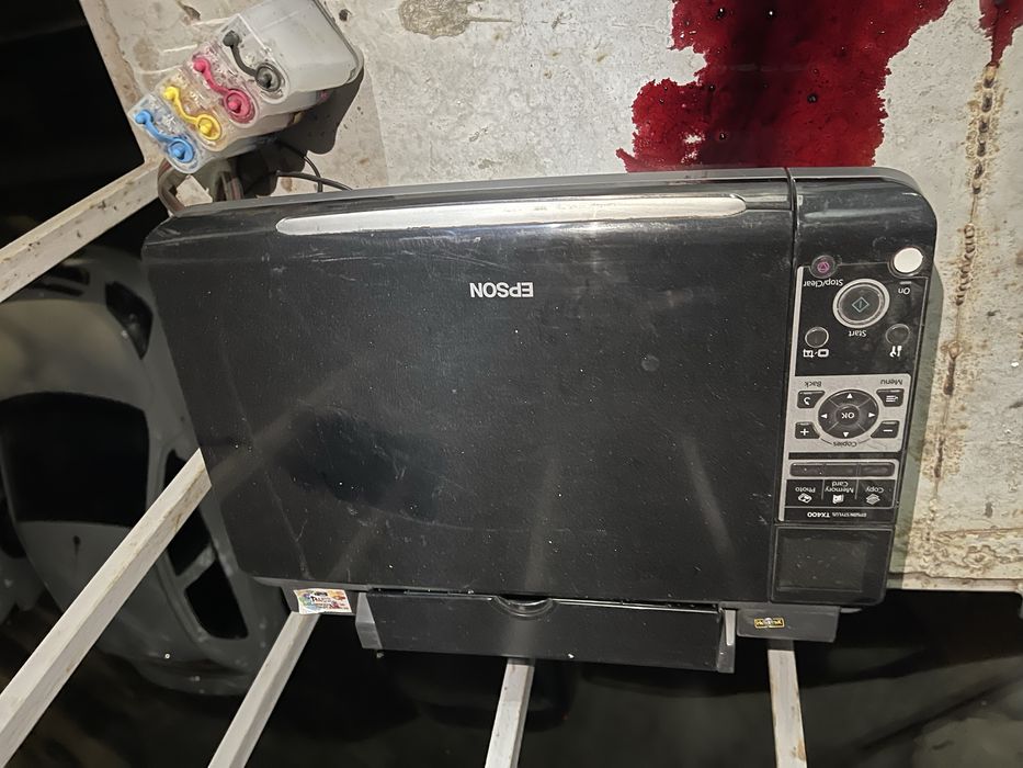 Цветной принтер EPSON
