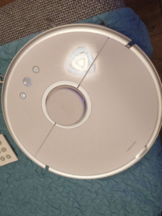 Vând robot de aspirare și Xiaomi Roborock 2