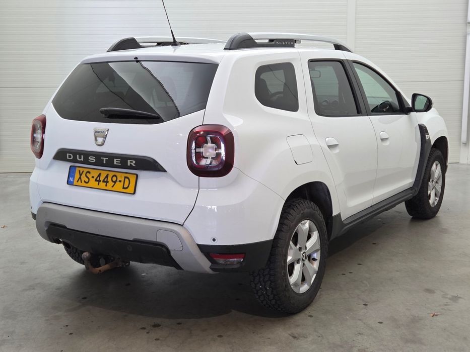 Dacia Duster Comfort 4x4 1.6 benzina aspirat ( nissan )