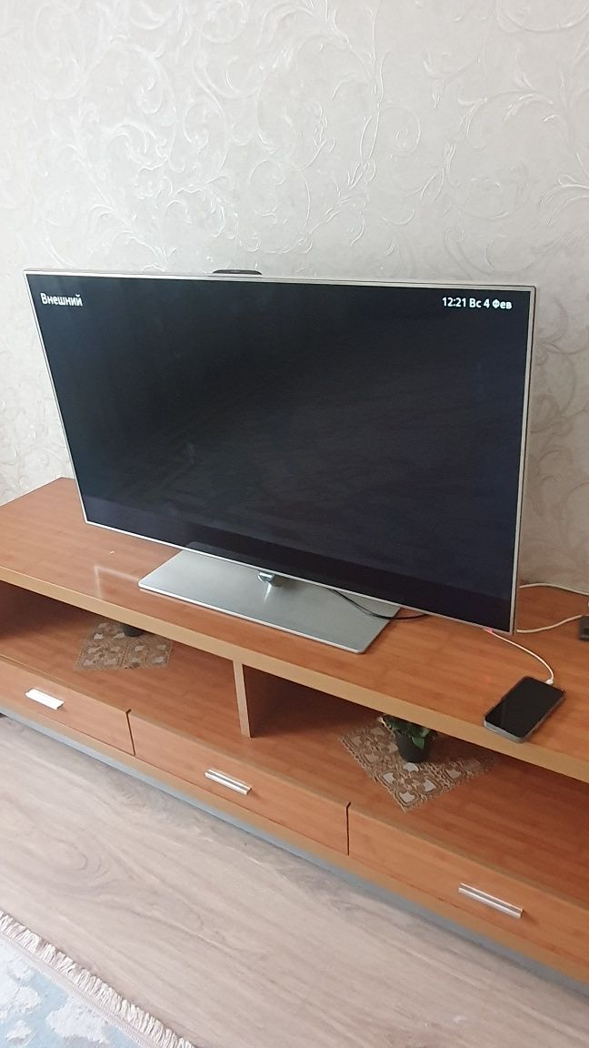 Телевизор Samsung Smart TV