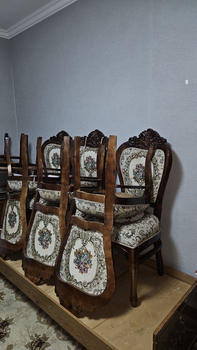 Стол  стул сотилади 12 тали