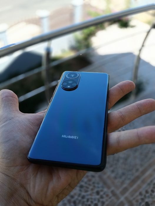 Huawei Nova 9 accesorii originale (sănătate baterie 80%)