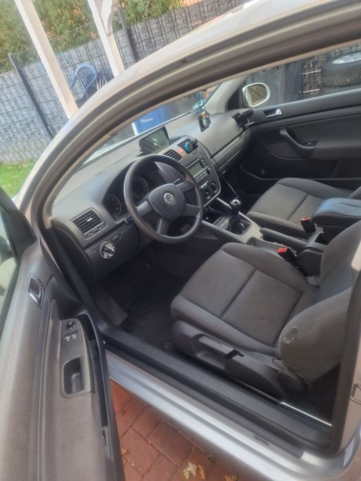 Vând/schimb golf 5 1.4 benzina