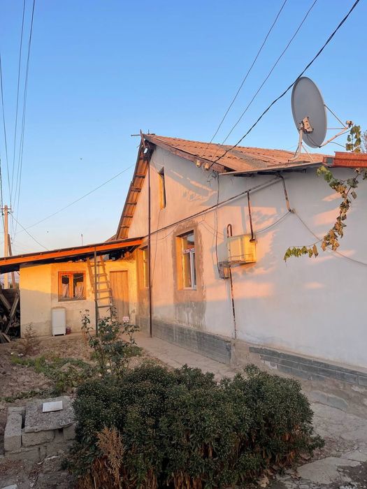 Продам дом в Юкори Чирчикский район(Янги Тошкент)12 соток