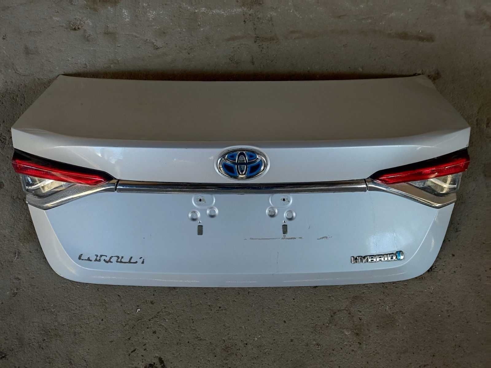 Капак за багажник за Toyota Corolla, 2020 - Отлично състояние!