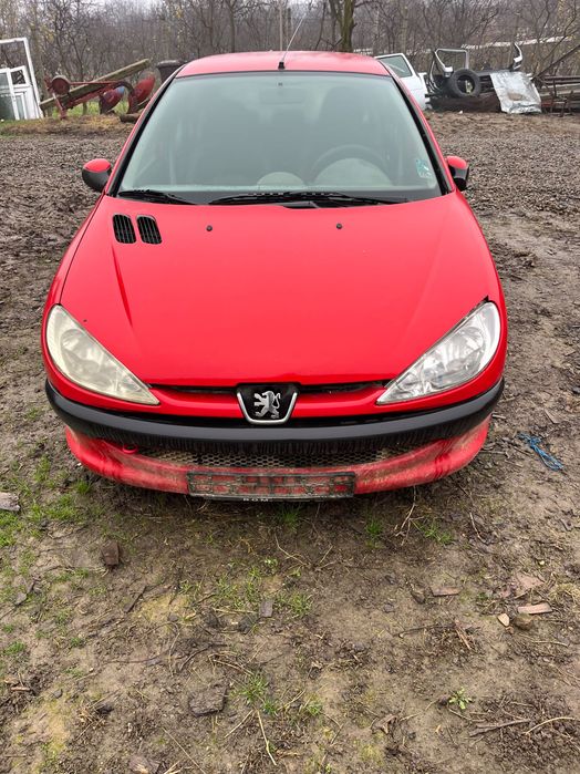 Peugeot 206, 1,4 benzina pentru dezmembrare