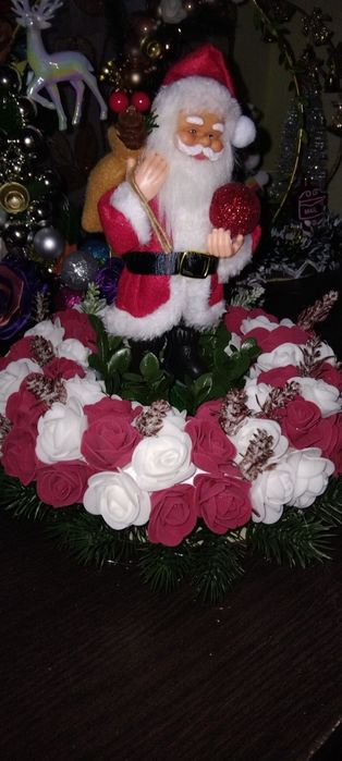 B7chete din satin realizate atent cu sclipici .cat și ornamente de cra