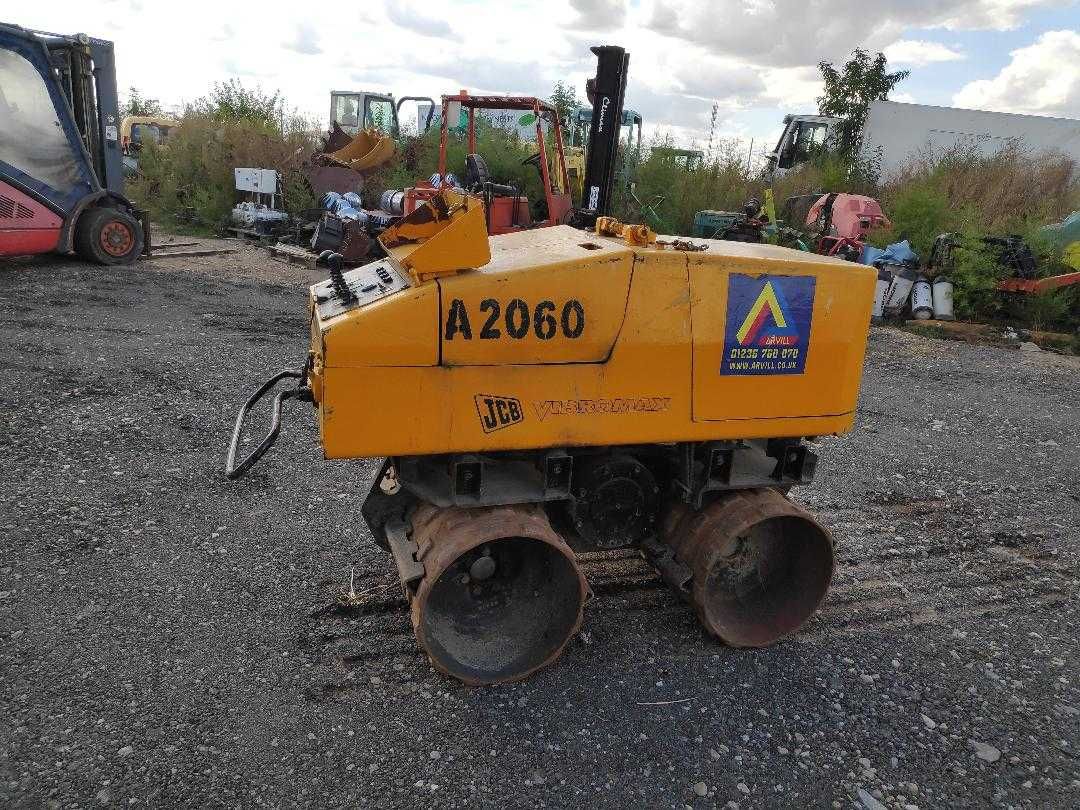 Cilindru compactor picior oaie Jcb Vibromax telecomanda