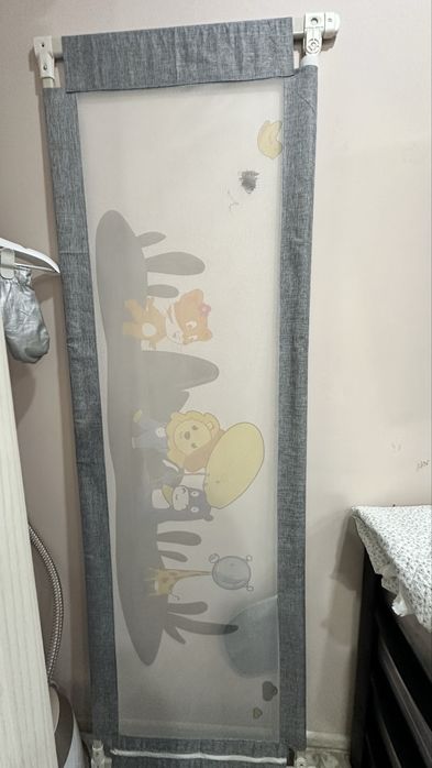 Продам защитный барьер на одну сторону кровати