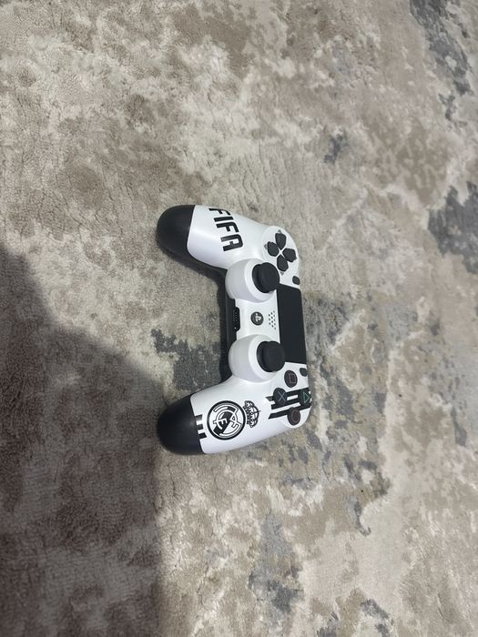 Maneta playstation 4