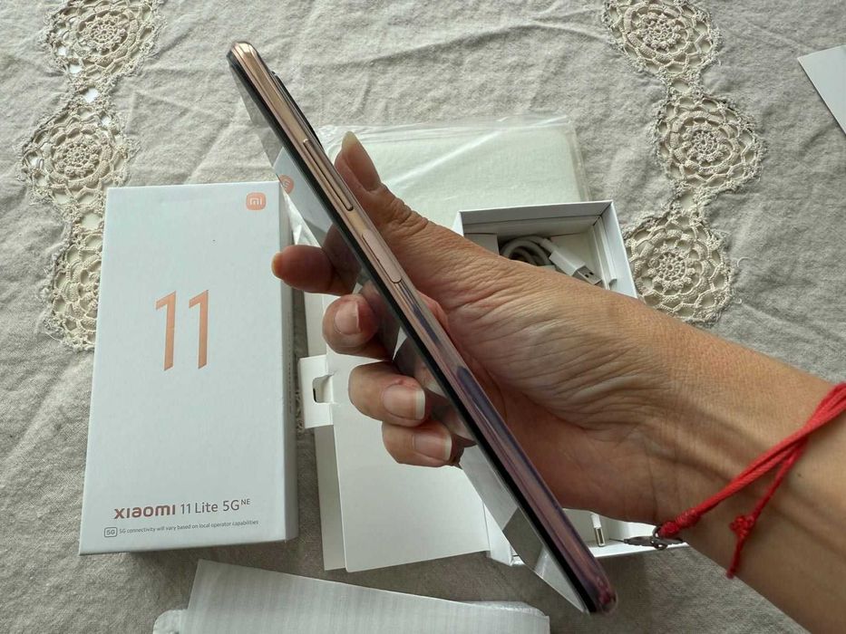 Xiaomi 11 Lite 5G NE 128GB 8GB RAM розов