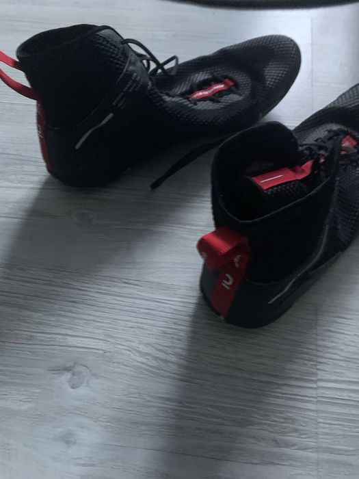 Vând ghete de box mărimea 42