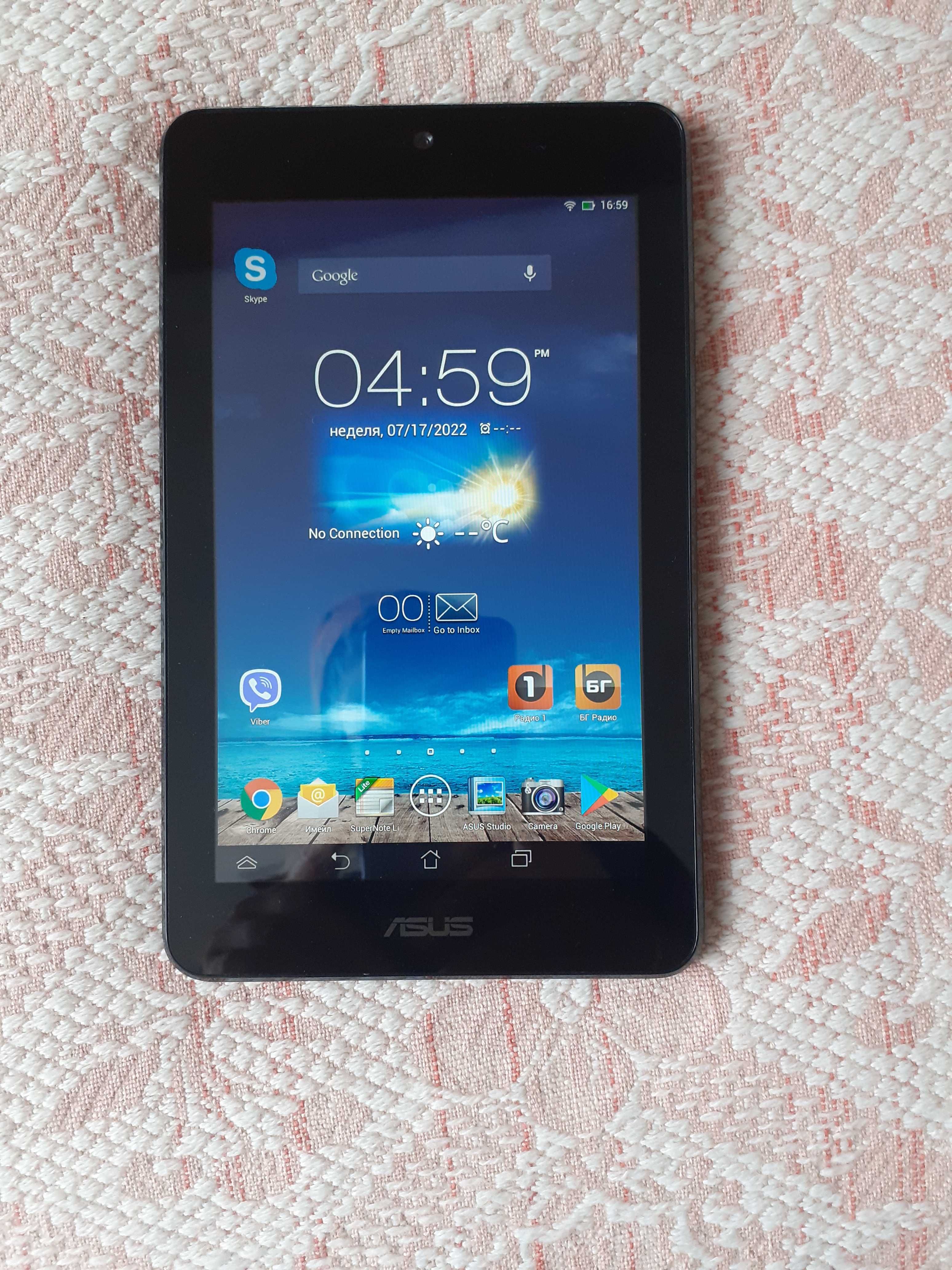 Продавам зарядно за таблет ASUS MEMO Pad 7 HD 7