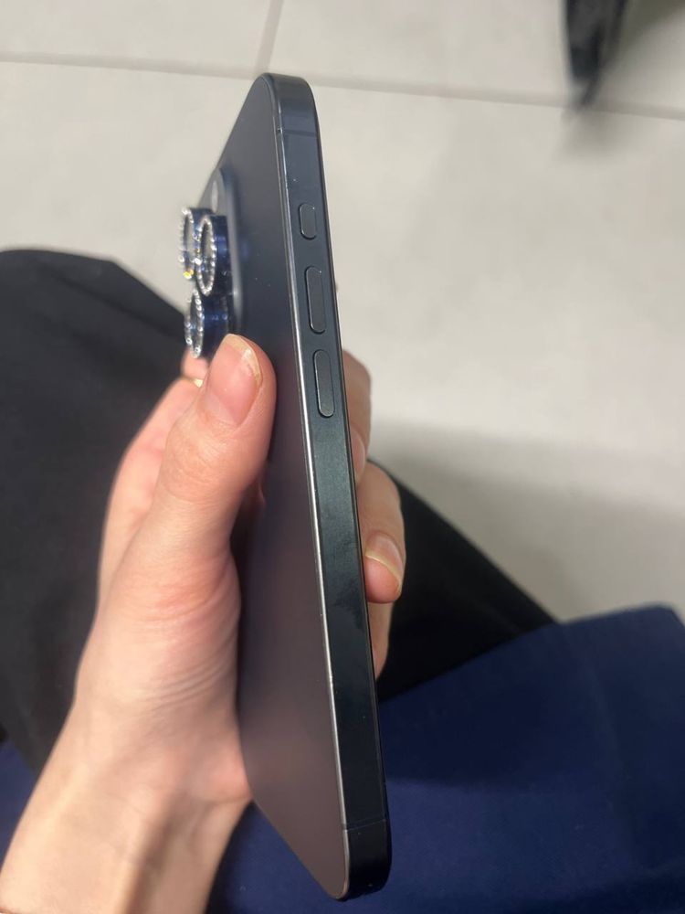 Iphone 15 pro xolati ideal radnoy