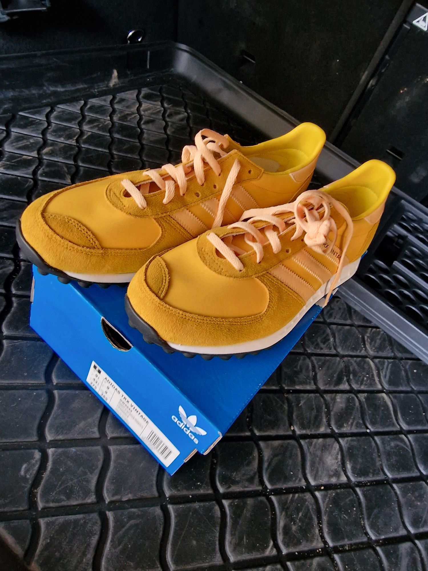 Vand Adidas Trx Vintage marimea 43 1/3