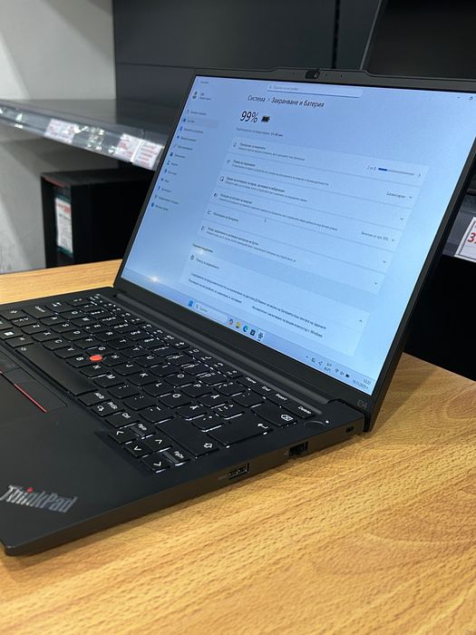 Лаптоп Lenovo E14 Ryzen7/40GB RAM/512GB с 3 месеца гаранция!