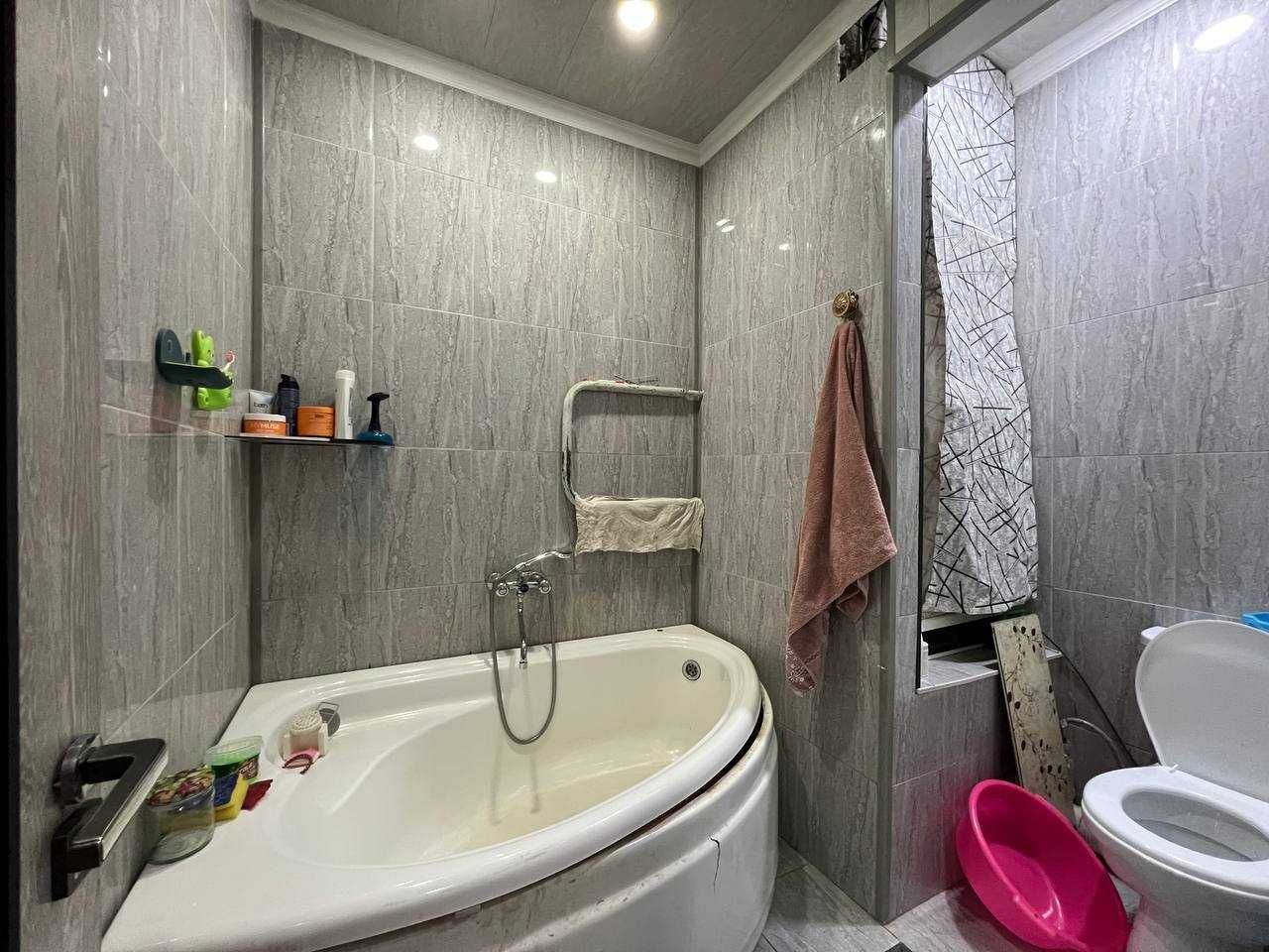 2 ком. кв. Авиасозлар-3, 1 этаж, 50 м2