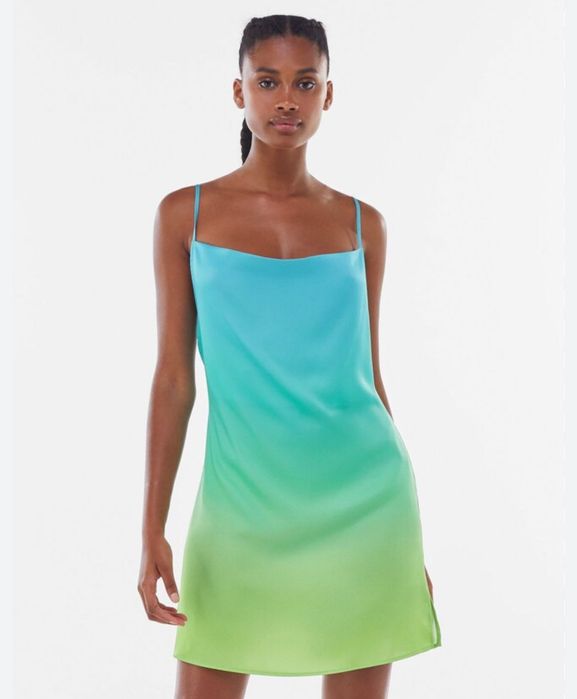 Нова рокля Bershka