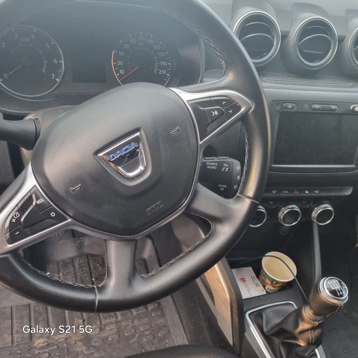 Vând Duster an 2019 proprietar motor 1300 benzina 150cp model dotat !