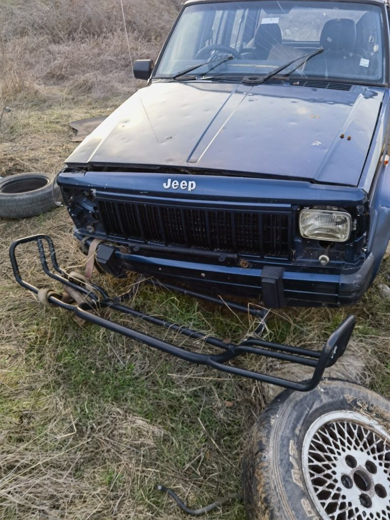 На части Cherokee xj