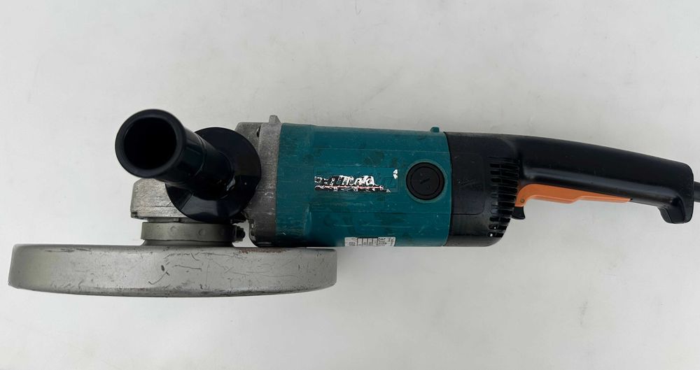 Makita 9069 - Голям ъглошлайф 2000W 230мм