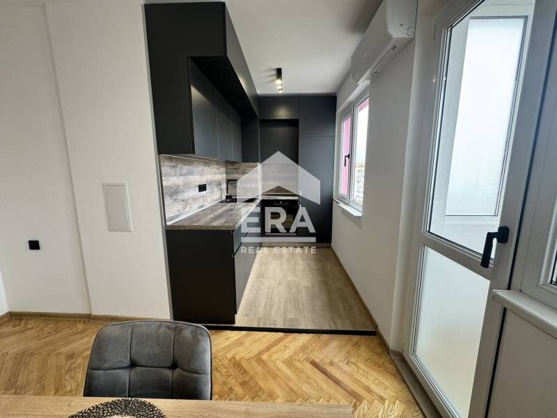 Продава се Четиристаен апартамент в Варна, Левски - 90 кв.м за 2523 €/кв.м - Снимка #1