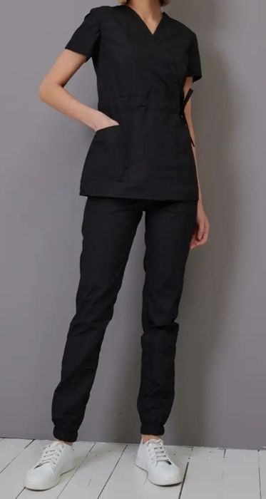 Костюм для медработников или бьюти мастеров