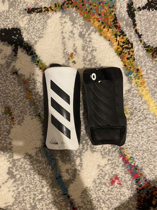 Aparatori adidas