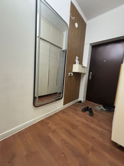 айна зеркало колданылган трещин тускен