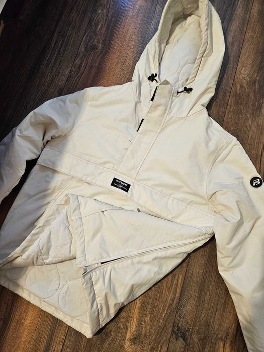 Преходно яке ветровка