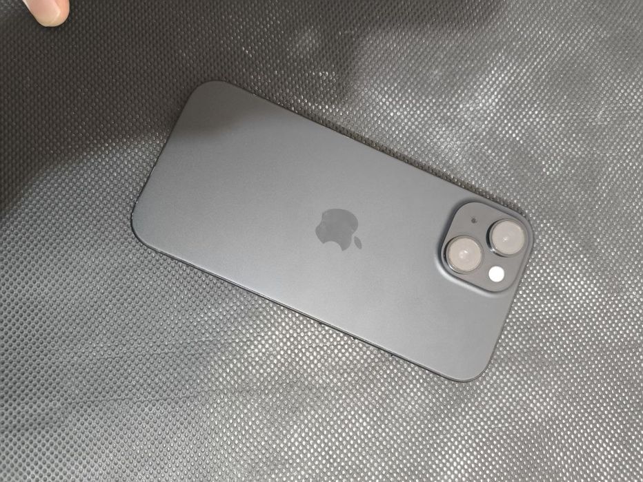iPhone 15 256 Гб продаю срочна