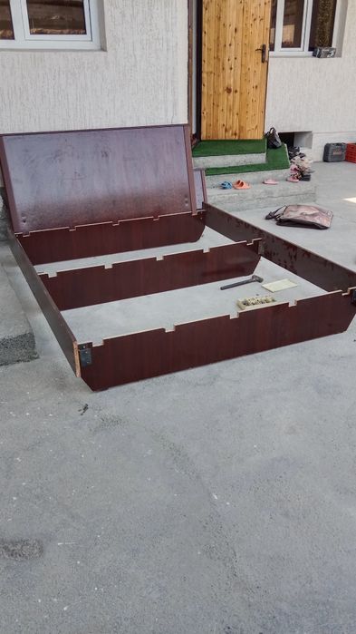 Спални гарнитур.
