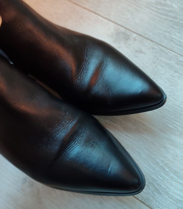 Черни ботуши истинска кожа, размер 36