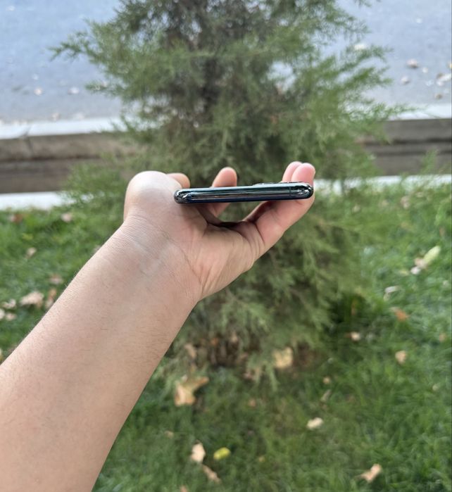 Iphone 11 Pro Max 64gb Ideal 77 ekran radnoy feys ishlamid rasm ozink