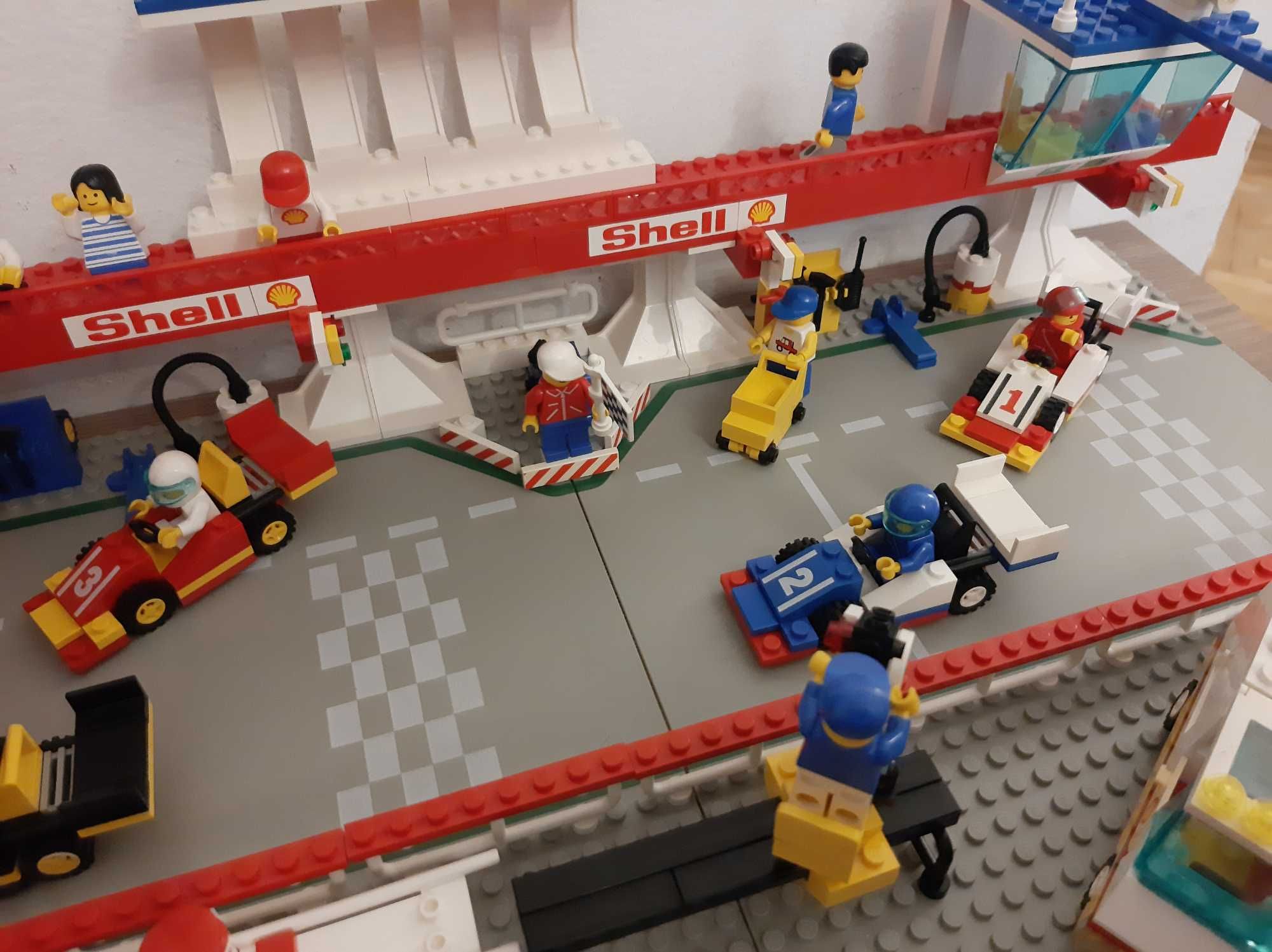 Lego 6395: Victory Lap Raceway