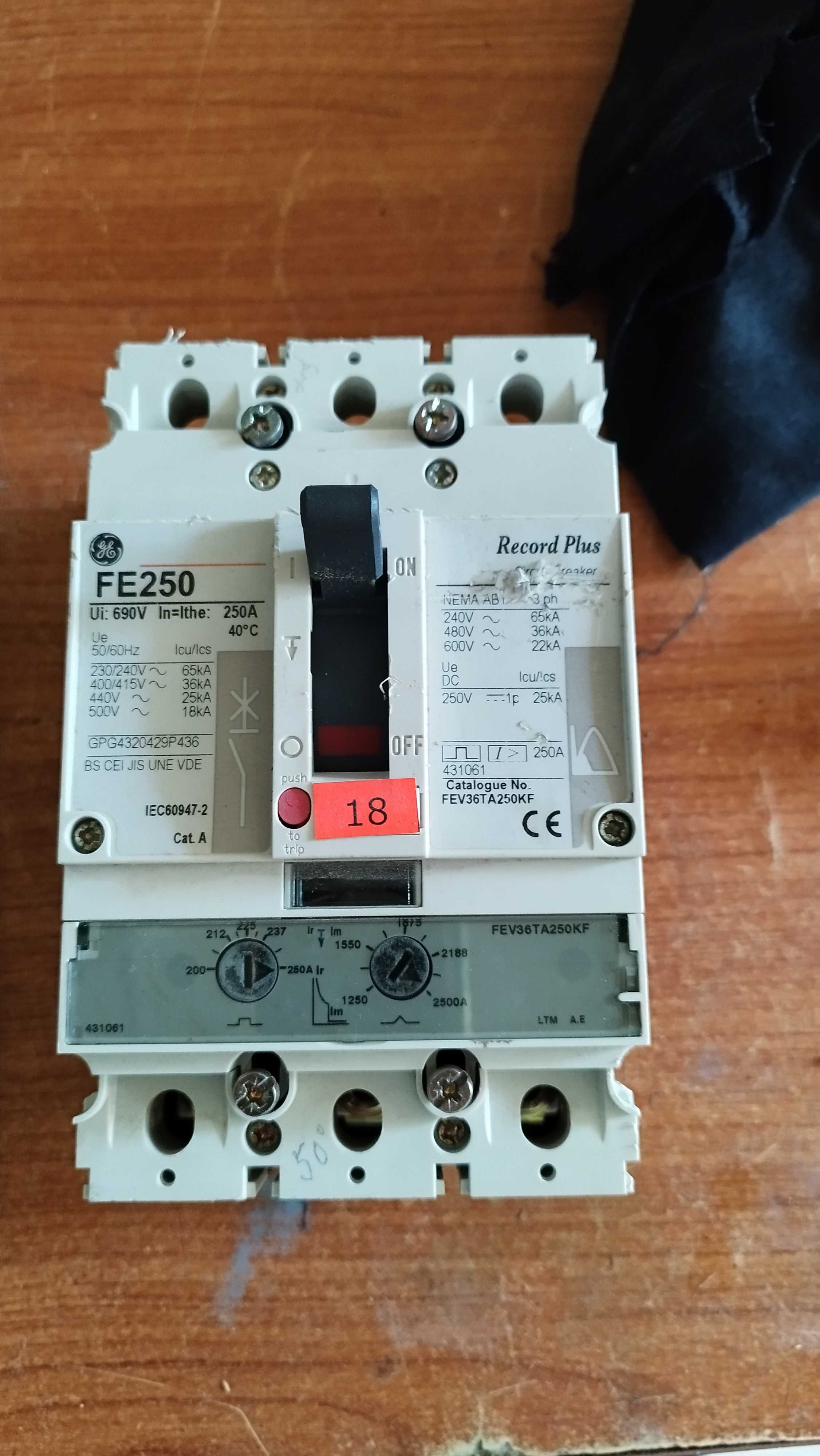 Шалтер прекъсвач General Electric FE 250 - трифазен 250A