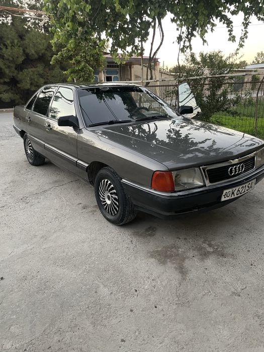 Audi 100 C3  sotiladi srochna 1990 yil Narxini yana kelishamiz .