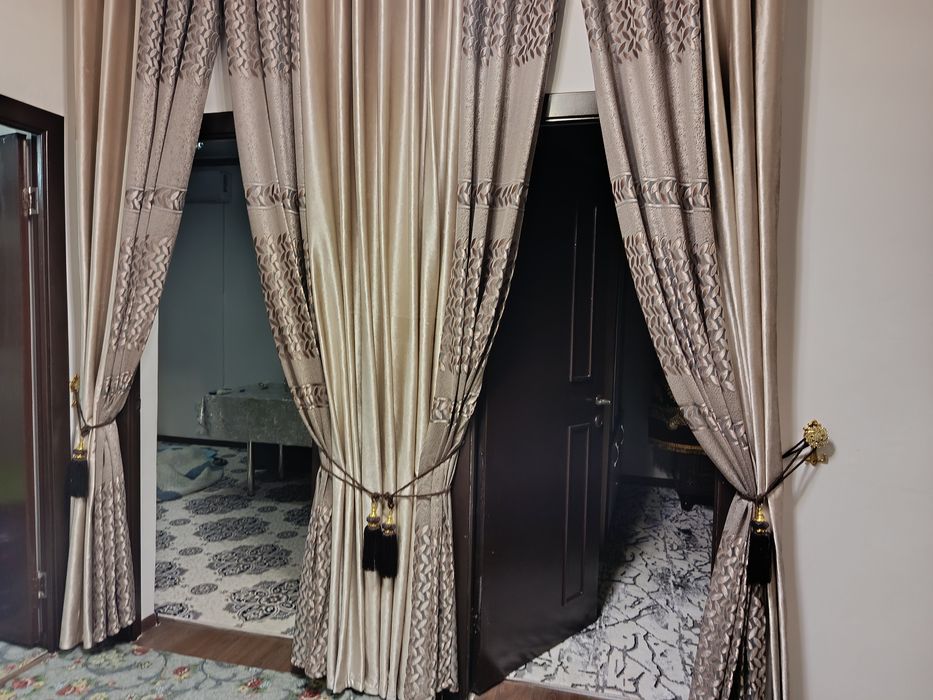 2 xonalik kvartira barcha jihozlari bilan sotiladi