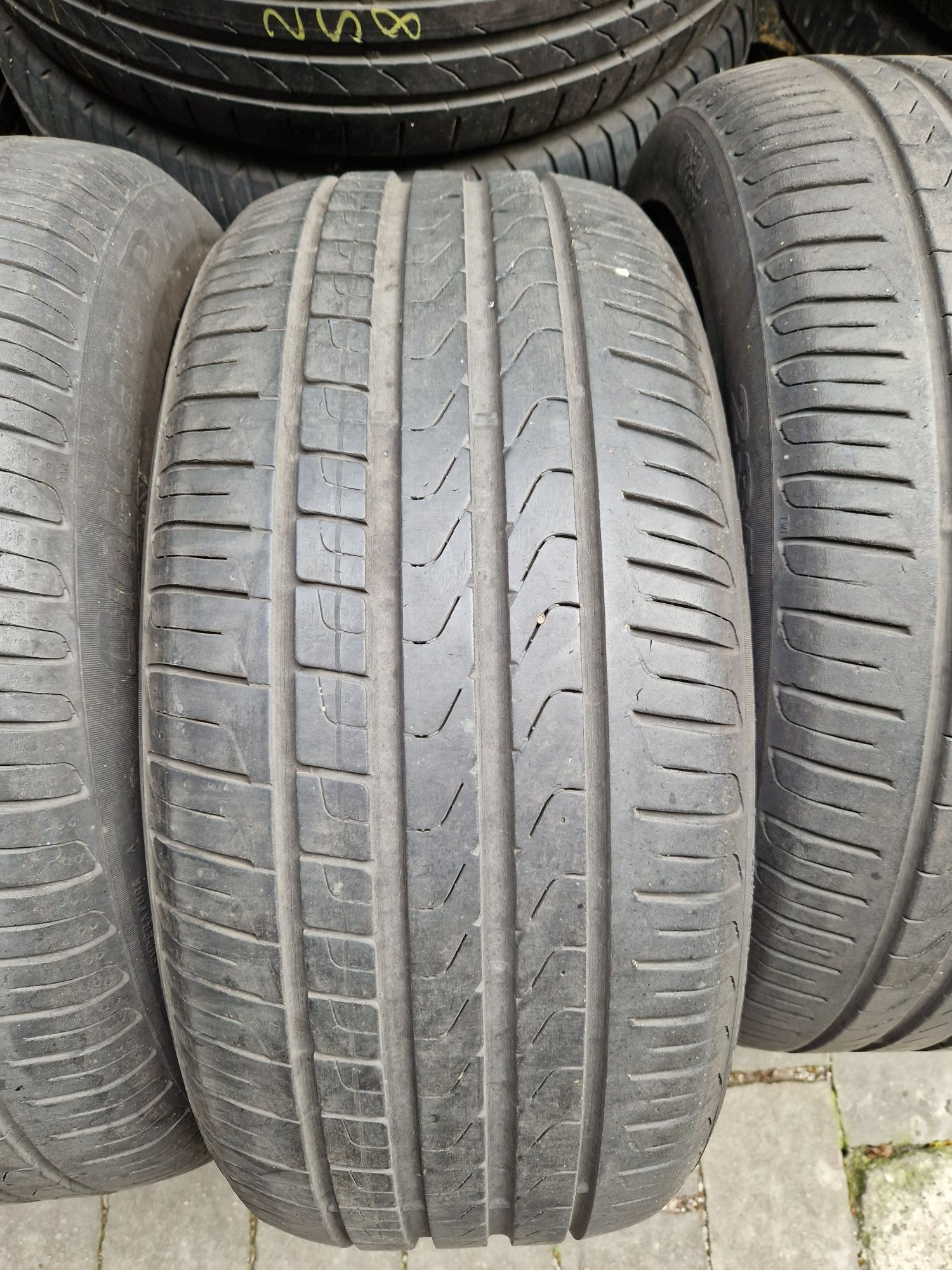 Vând 4 anvelope SH vara Pirelli 235/45/18