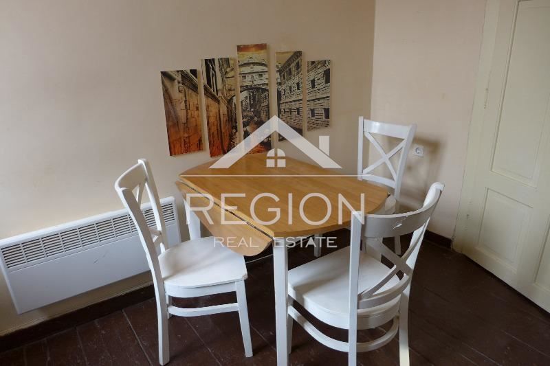 Дава се под наем Двустаен апартамент в Варна, ЖП Гара - 45 кв.м за 350 € - Снимка #4