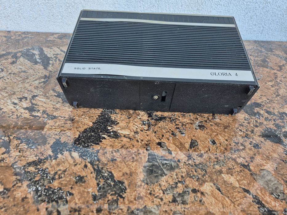 Radio receptor portabil Gloria 4,model RP-1524 - functional 

- radio