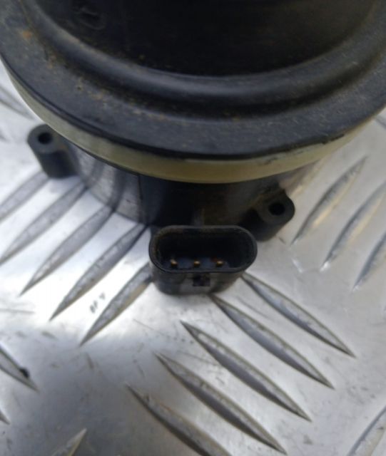 Pompa recirculare apa 03l965561A Audi A4 B8/8K