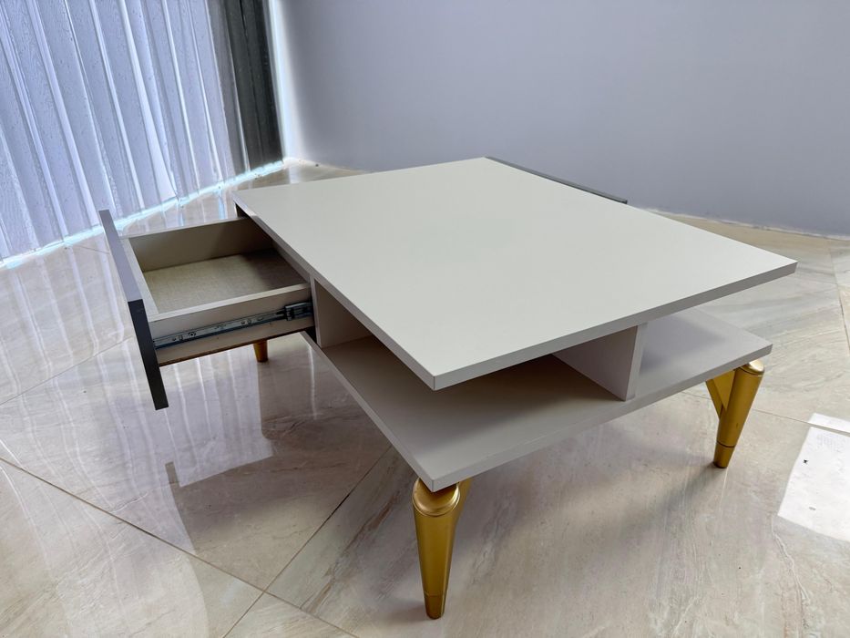 Холна маса / маса за кафе